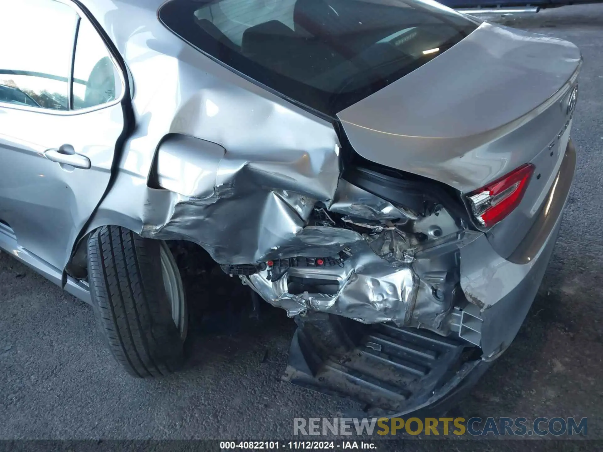 6 Photograph of a damaged car 4T1B11HK8KU231222 TOYOTA CAMRY 2019