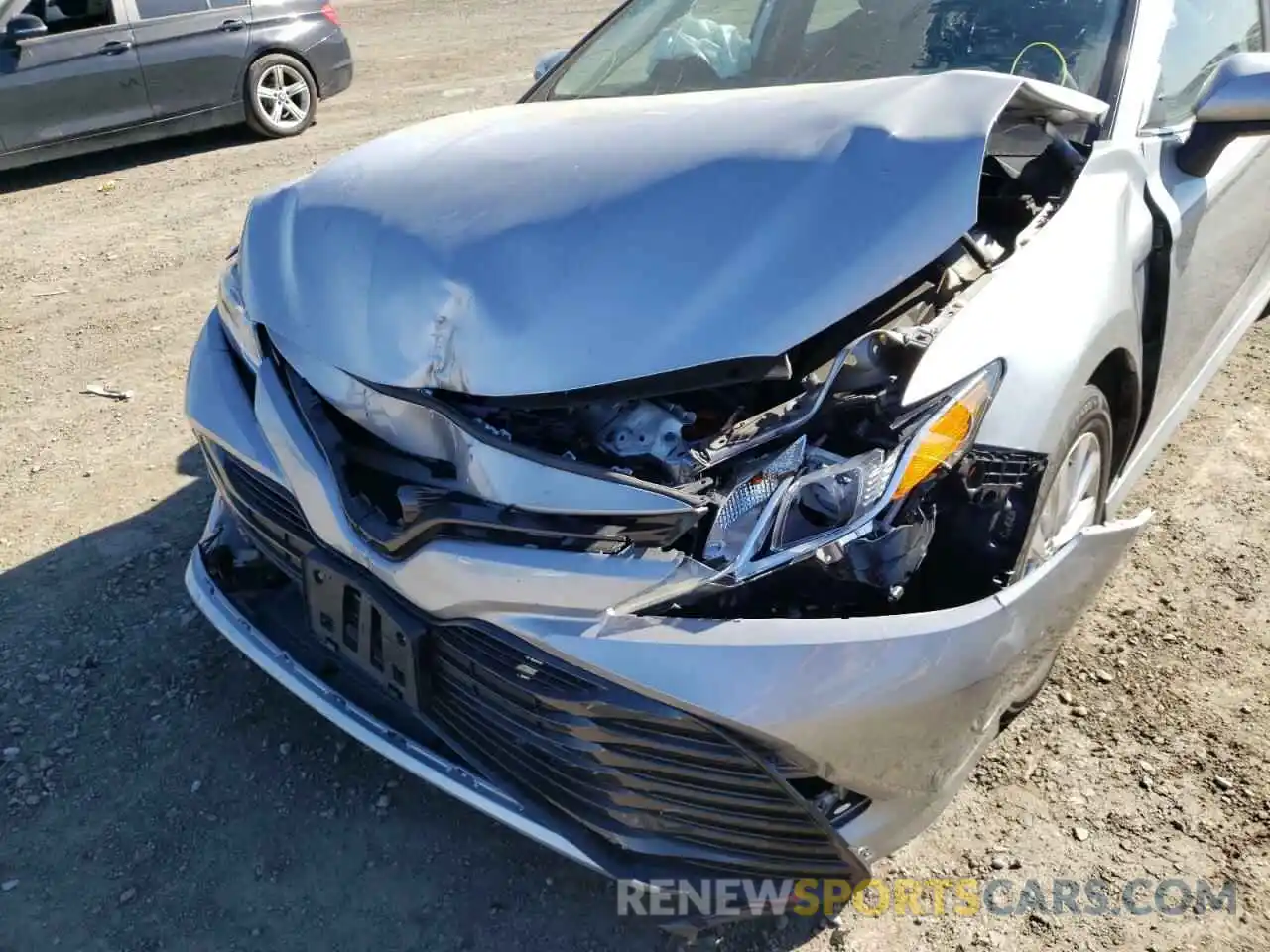 9 Photograph of a damaged car 4T1B11HK8KU231754 TOYOTA CAMRY 2019