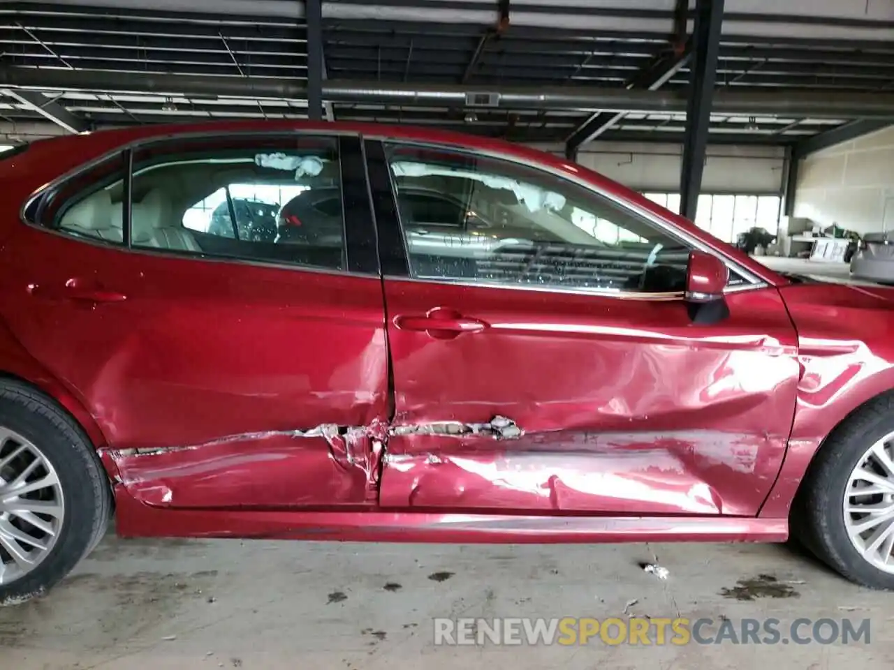 9 Photograph of a damaged car 4T1B11HK8KU236551 TOYOTA CAMRY 2019