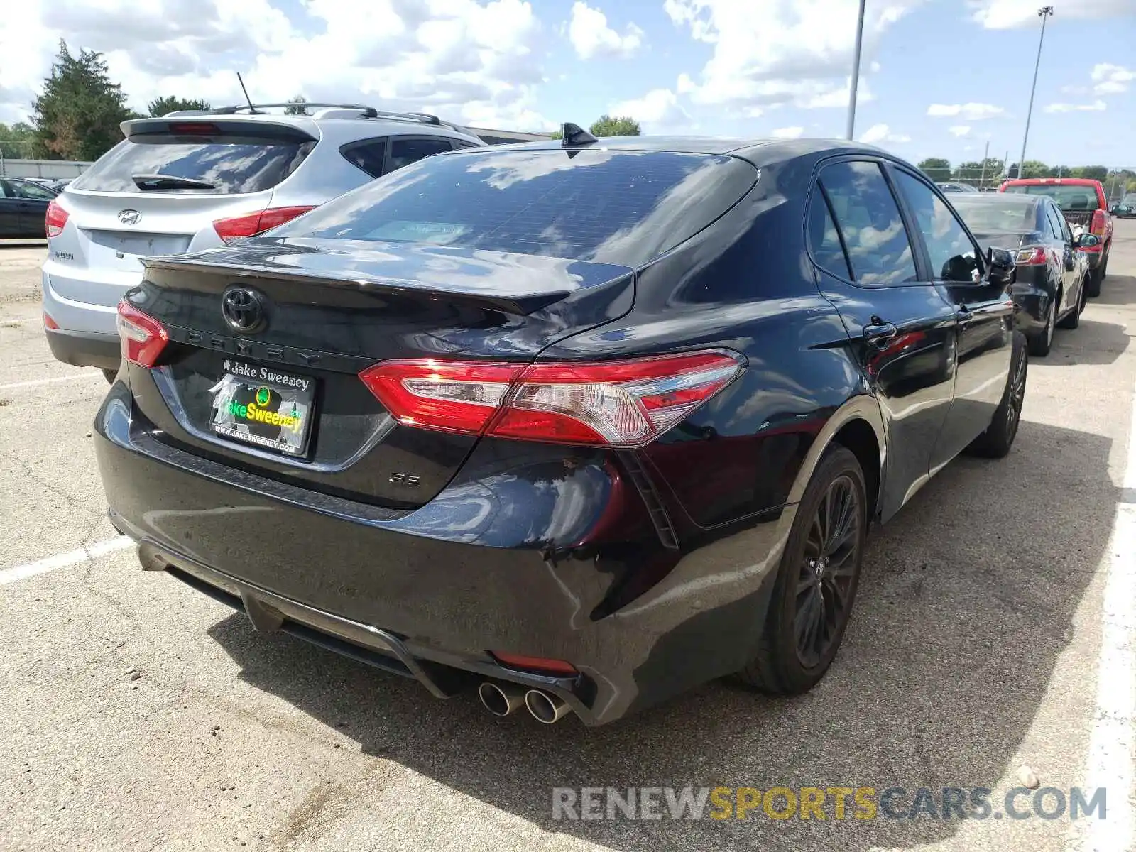 4 Photograph of a damaged car 4T1B11HK8KU236629 TOYOTA CAMRY 2019