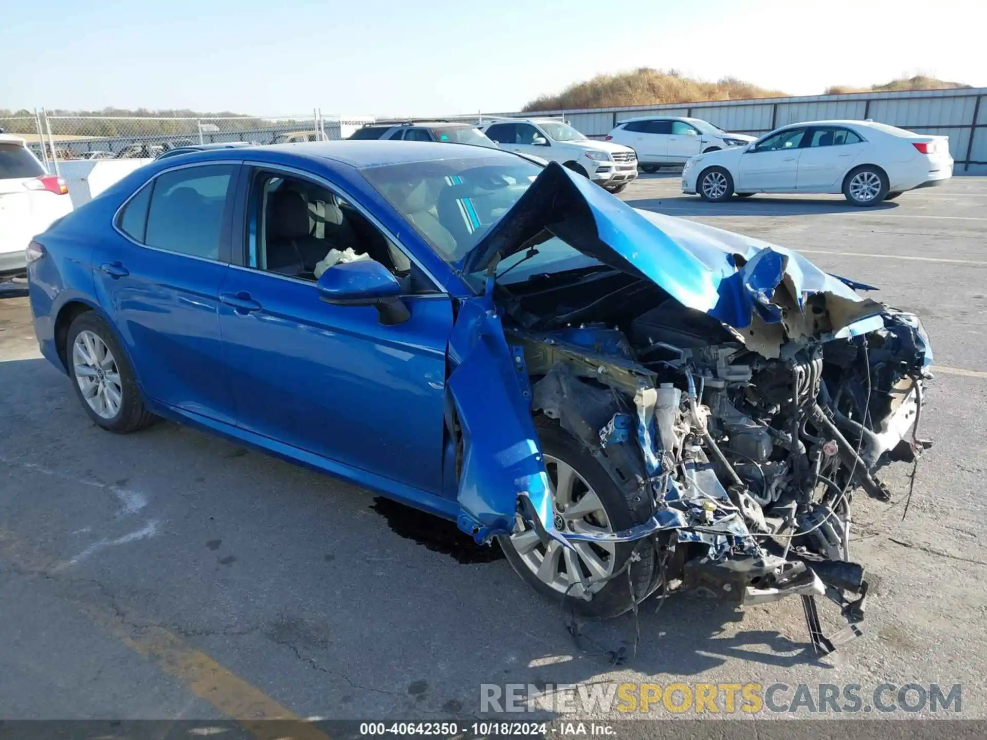 1 Photograph of a damaged car 4T1B11HK8KU237456 TOYOTA CAMRY 2019