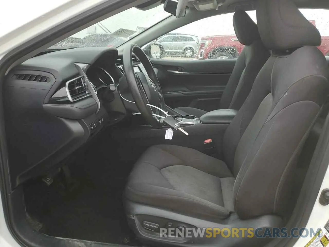 7 Photograph of a damaged car 4T1B11HK8KU239174 TOYOTA CAMRY 2019