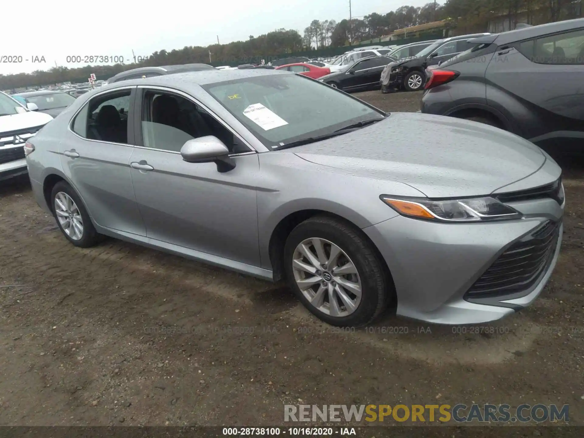 1 Photograph of a damaged car 4T1B11HK8KU240373 TOYOTA CAMRY 2019