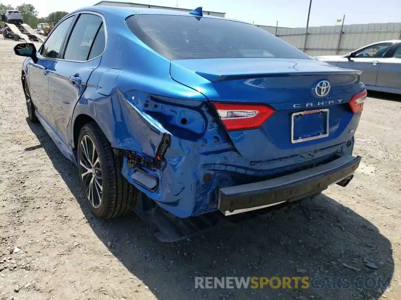 3 Photograph of a damaged car 4T1B11HK8KU240986 TOYOTA CAMRY 2019