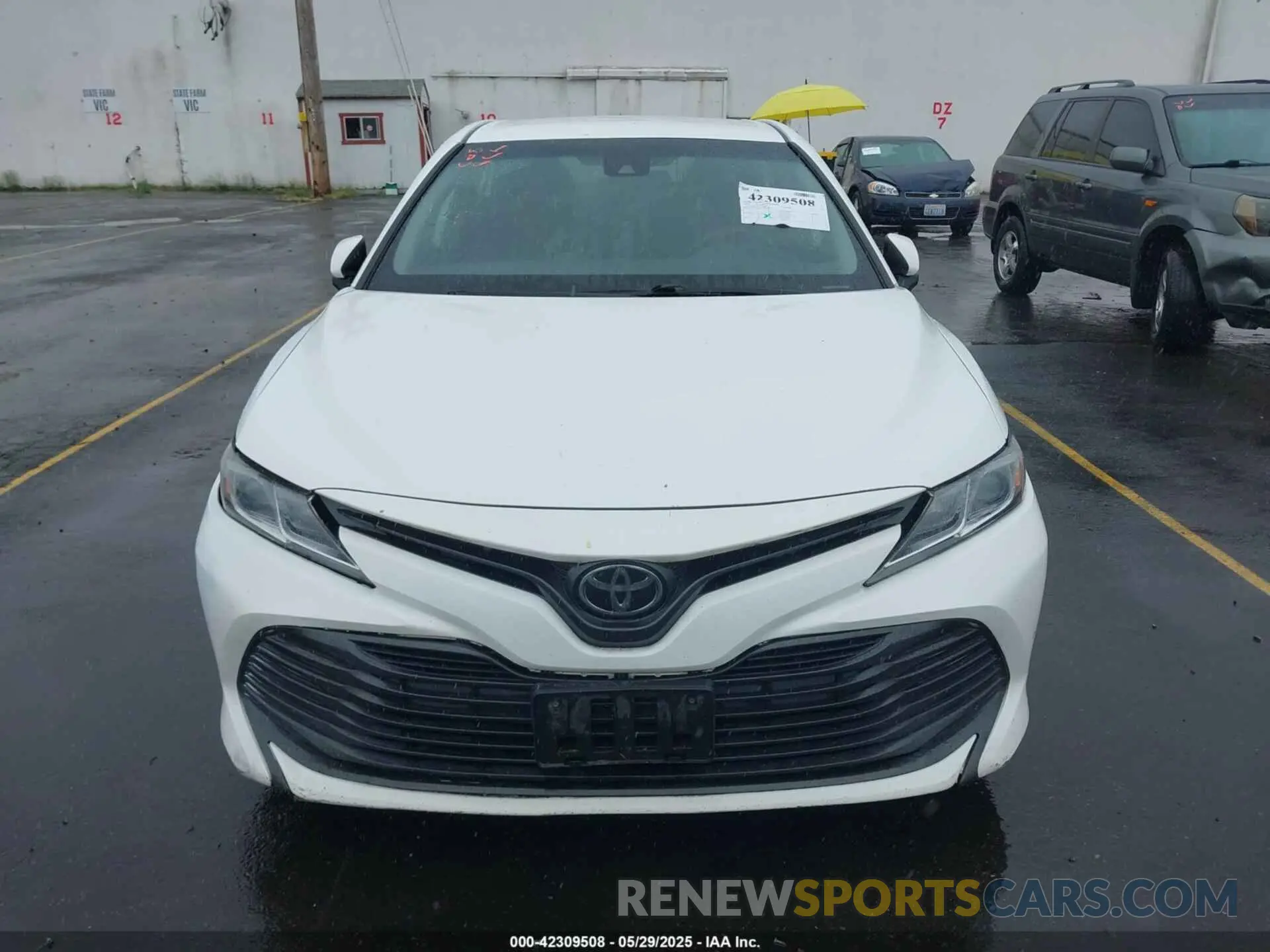 12 Photograph of a damaged car 4T1B11HK8KU242138 TOYOTA CAMRY 2019