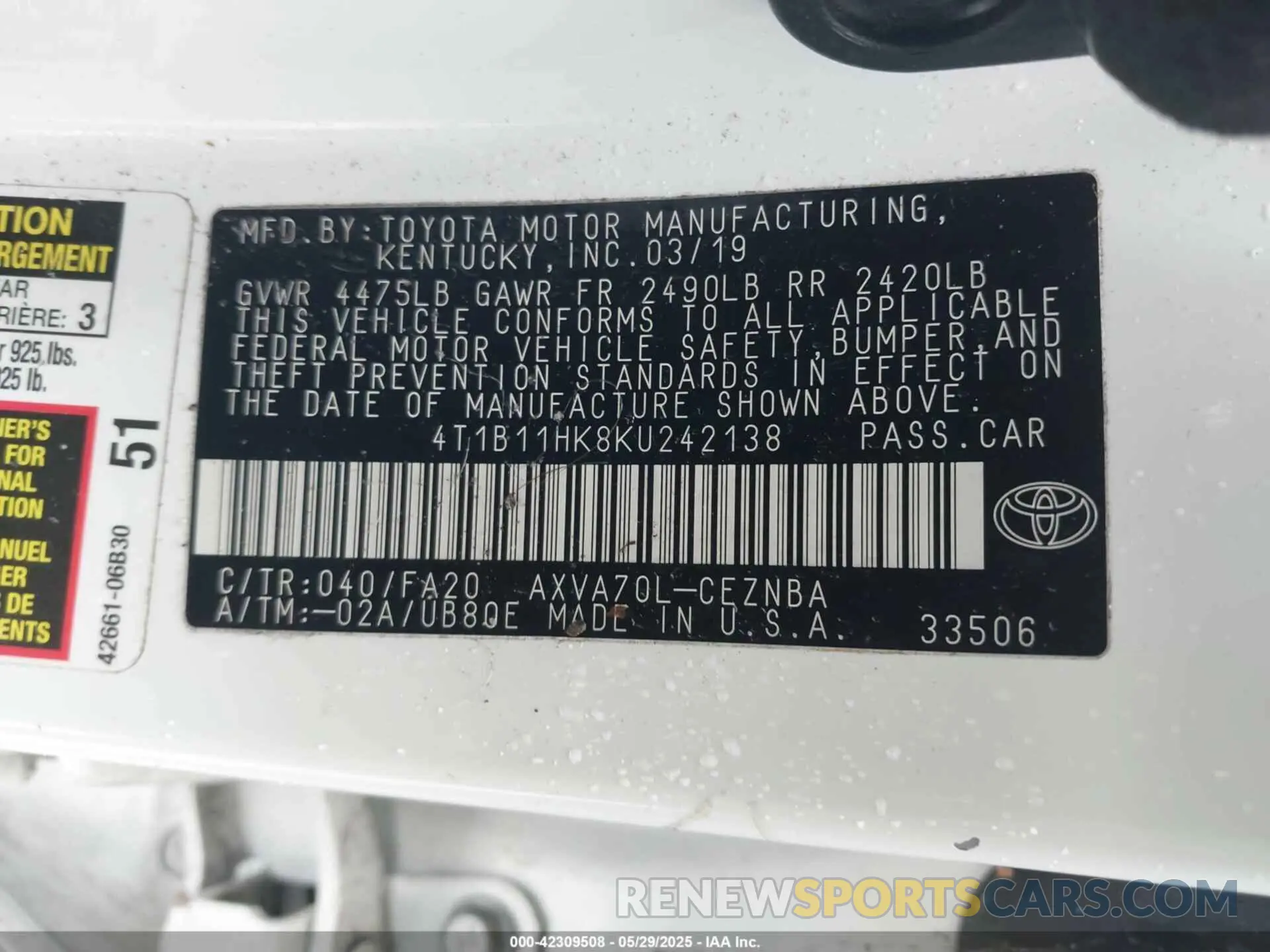 9 Photograph of a damaged car 4T1B11HK8KU242138 TOYOTA CAMRY 2019