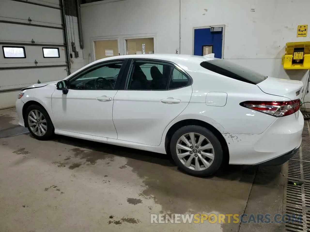 2 Photograph of a damaged car 4T1B11HK8KU242219 TOYOTA CAMRY 2019