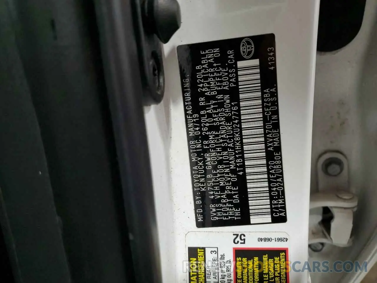12 Photograph of a damaged car 4T1B11HK8KU247761 TOYOTA CAMRY 2019