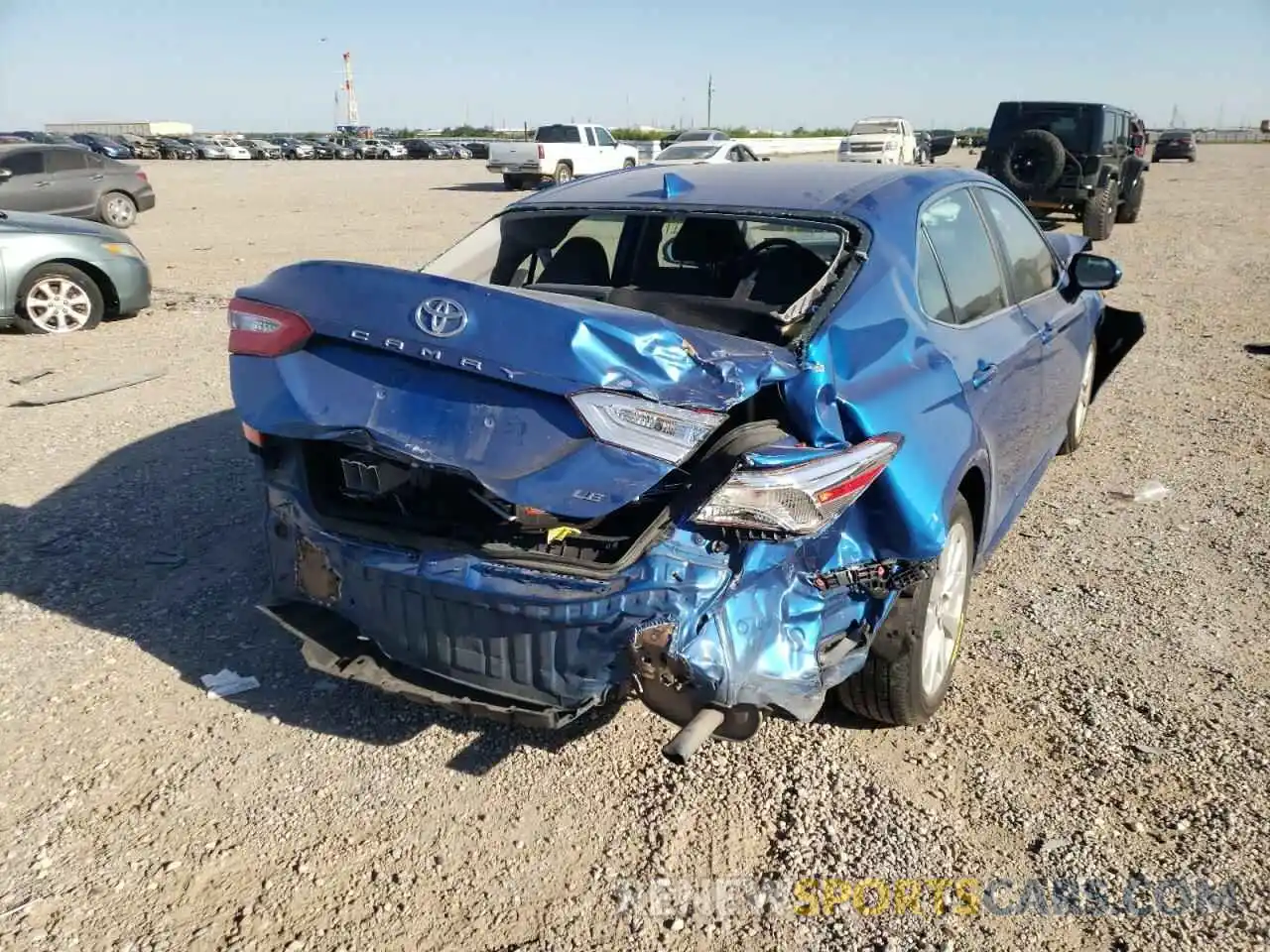 4 Photograph of a damaged car 4T1B11HK8KU252166 TOYOTA CAMRY 2019