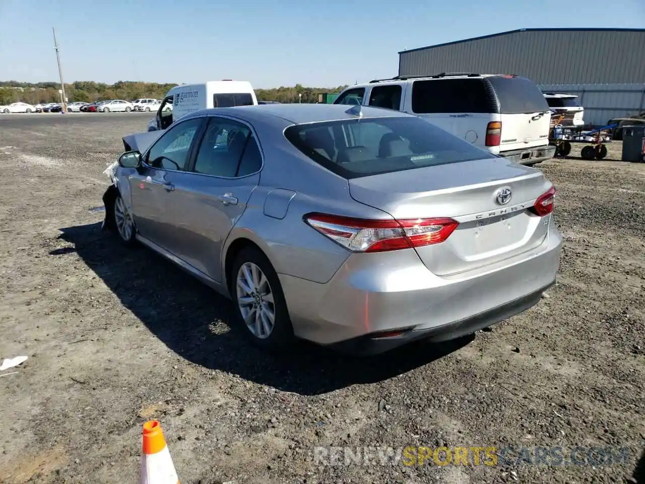 3 Photograph of a damaged car 4T1B11HK8KU257464 TOYOTA CAMRY 2019