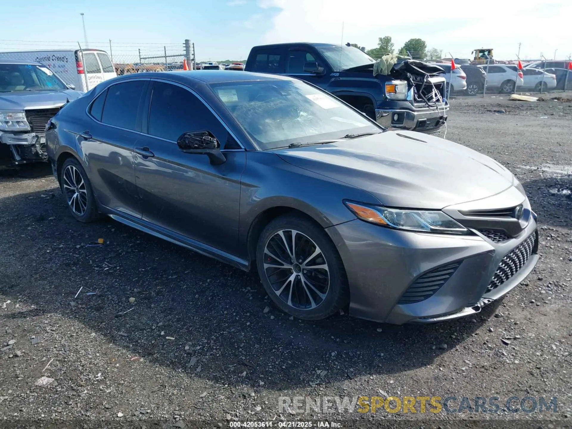 1 Photograph of a damaged car 4T1B11HK8KU258078 TOYOTA CAMRY 2019