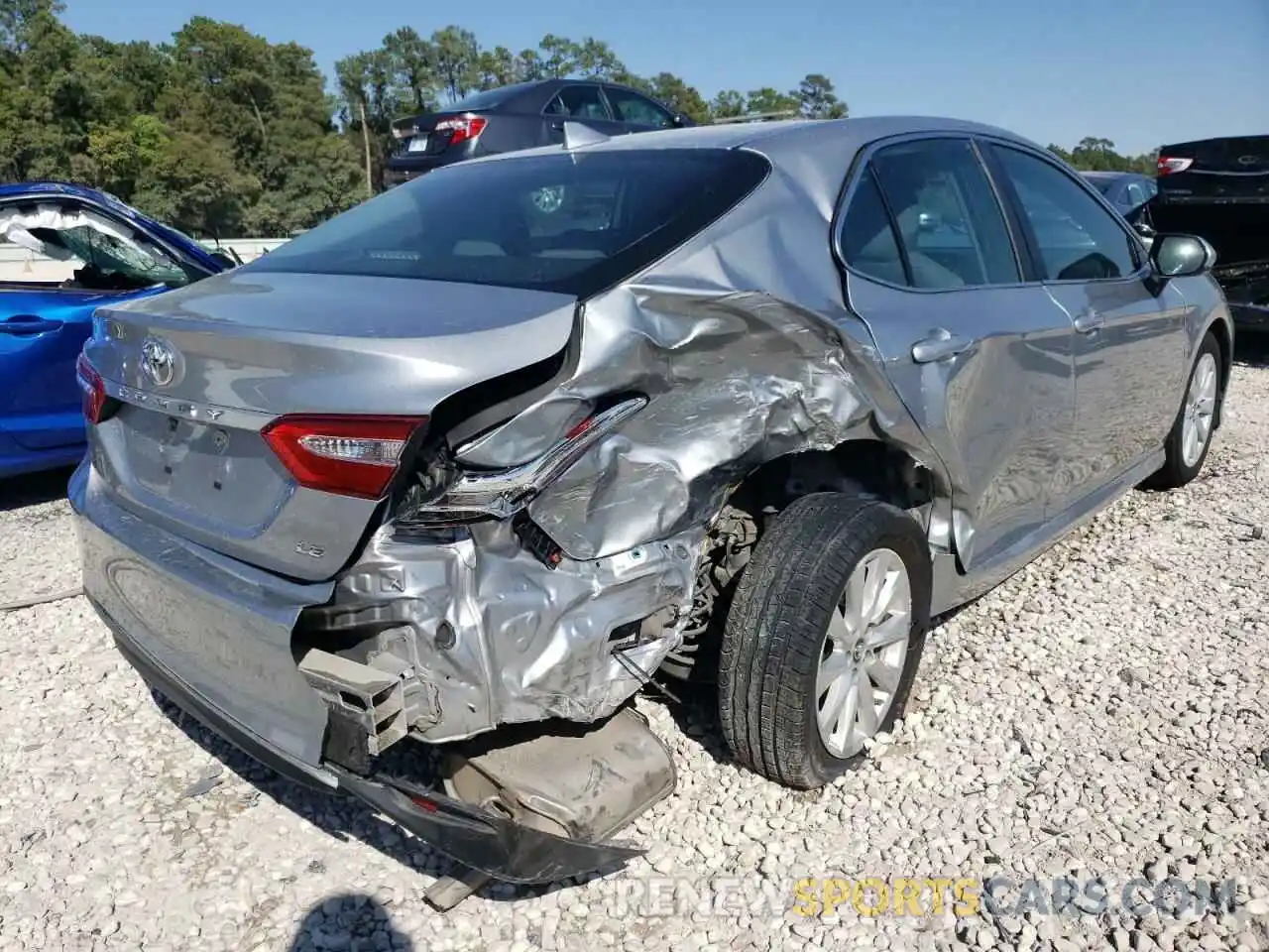 4 Photograph of a damaged car 4T1B11HK8KU258288 TOYOTA CAMRY 2019