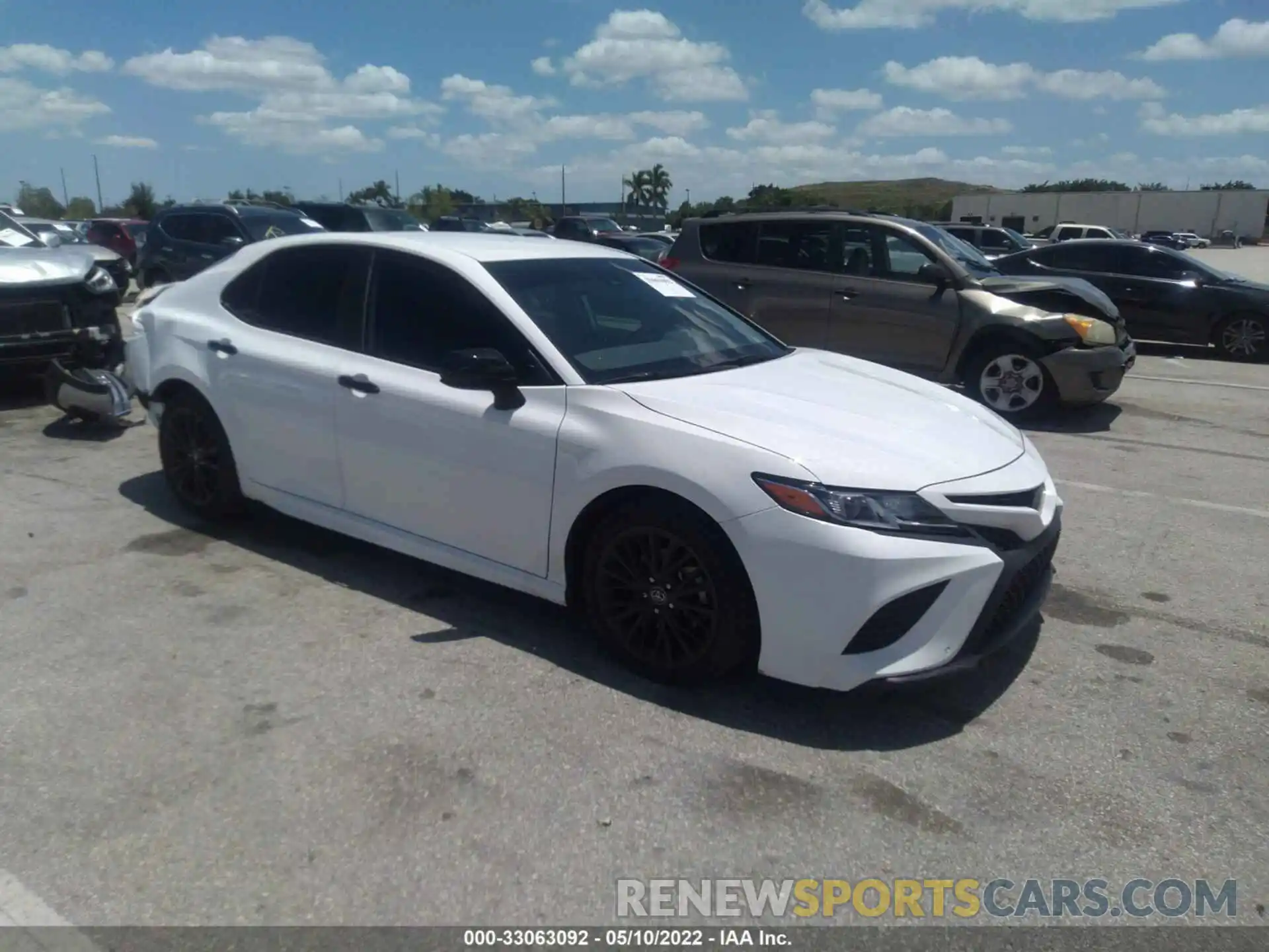 1 Photograph of a damaged car 4T1B11HK8KU259537 TOYOTA CAMRY 2019