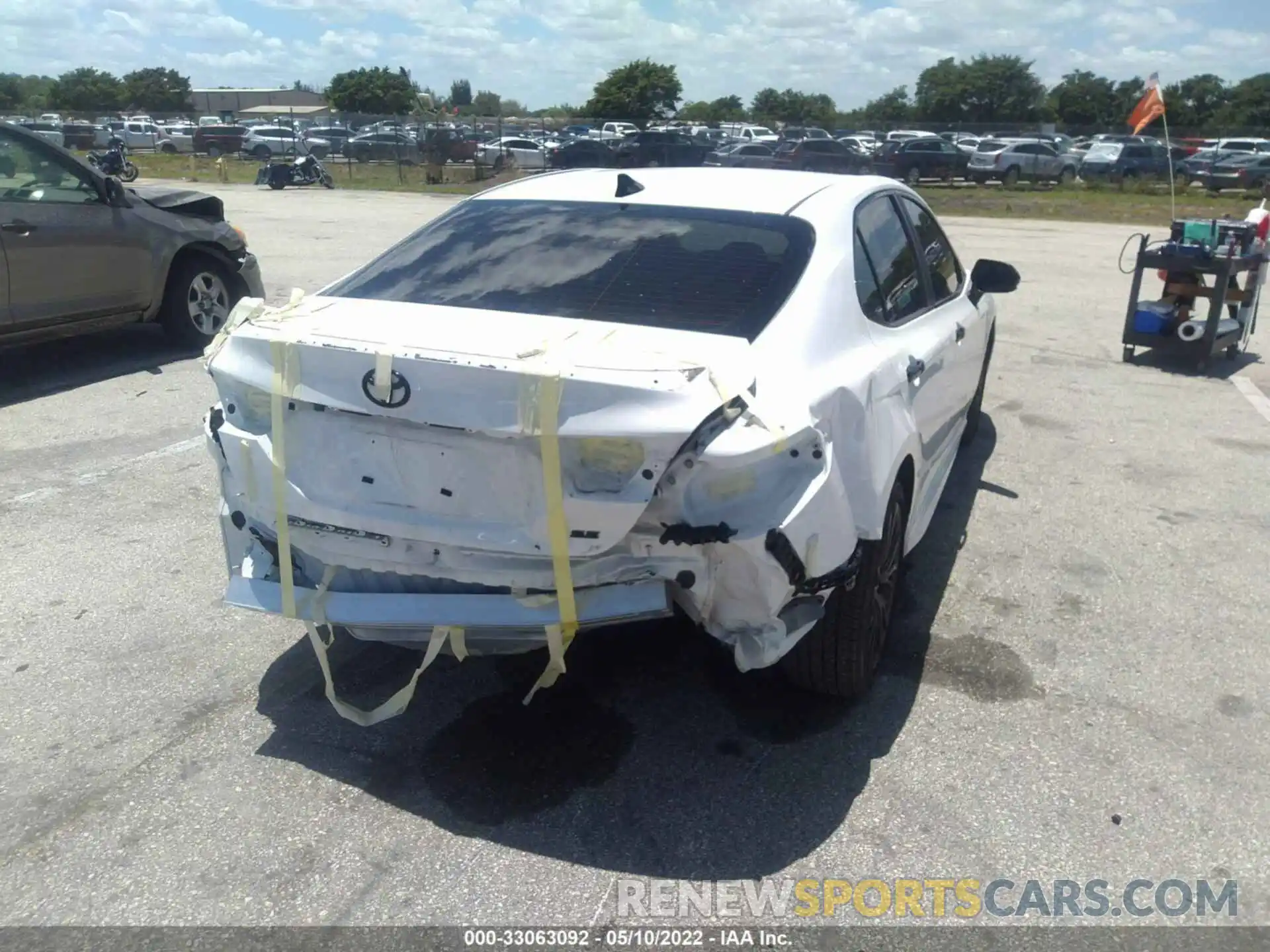 6 Photograph of a damaged car 4T1B11HK8KU259537 TOYOTA CAMRY 2019