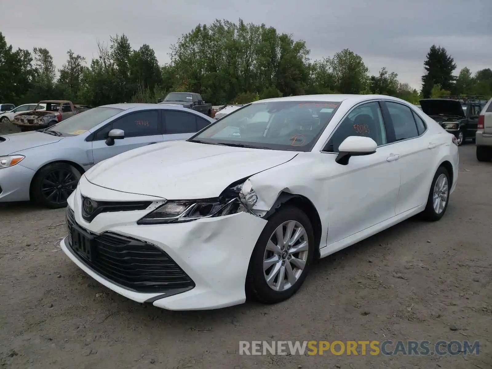 2 Photograph of a damaged car 4T1B11HK8KU263832 TOYOTA CAMRY 2019