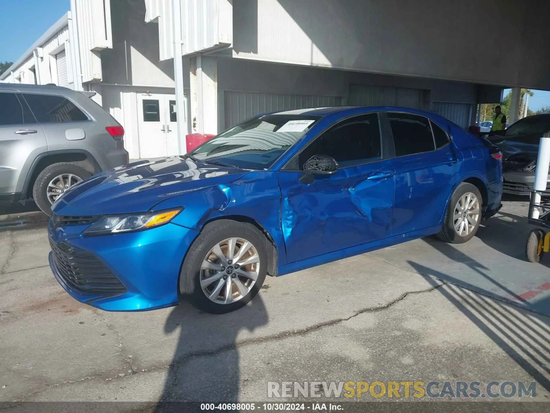 2 Photograph of a damaged car 4T1B11HK8KU264284 TOYOTA CAMRY 2019