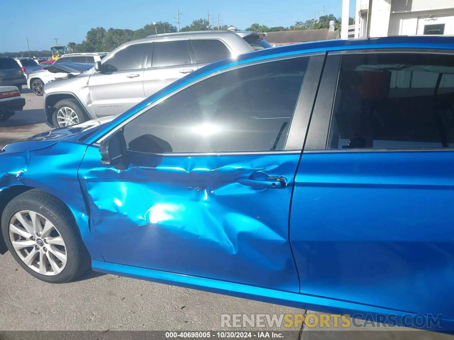 6 Photograph of a damaged car 4T1B11HK8KU264284 TOYOTA CAMRY 2019
