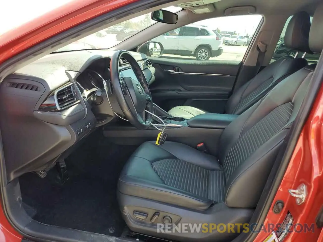 7 Photograph of a damaged car 4T1B11HK8KU264351 TOYOTA CAMRY 2019