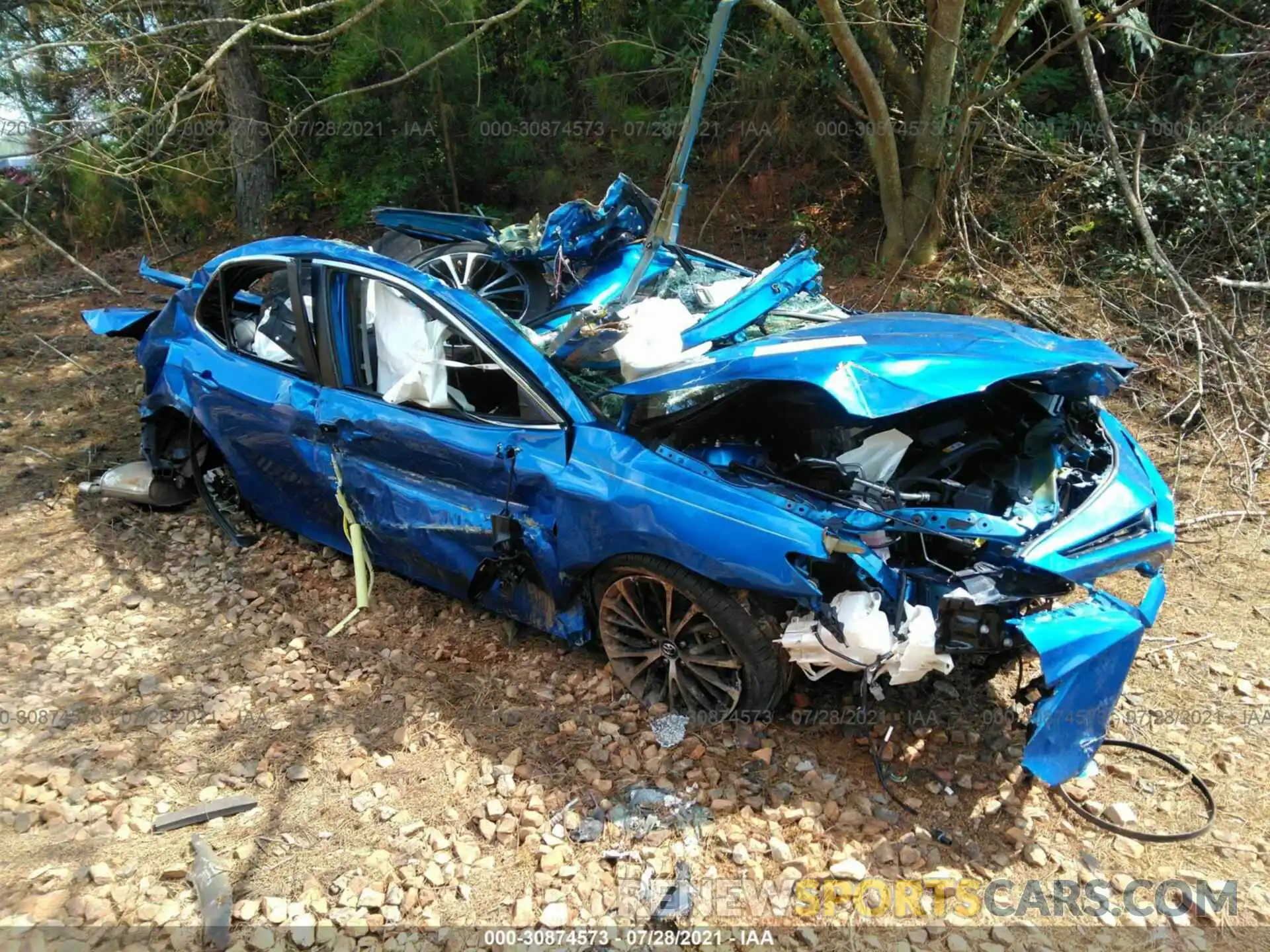 1 Photograph of a damaged car 4T1B11HK8KU275124 TOYOTA CAMRY 2019