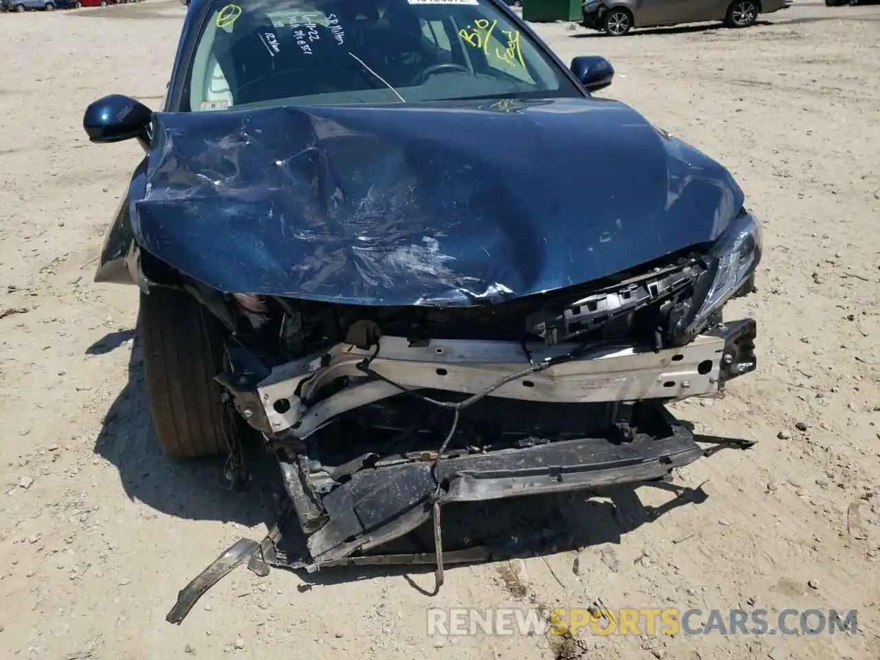 9 Photograph of a damaged car 4T1B11HK8KU275298 TOYOTA CAMRY 2019