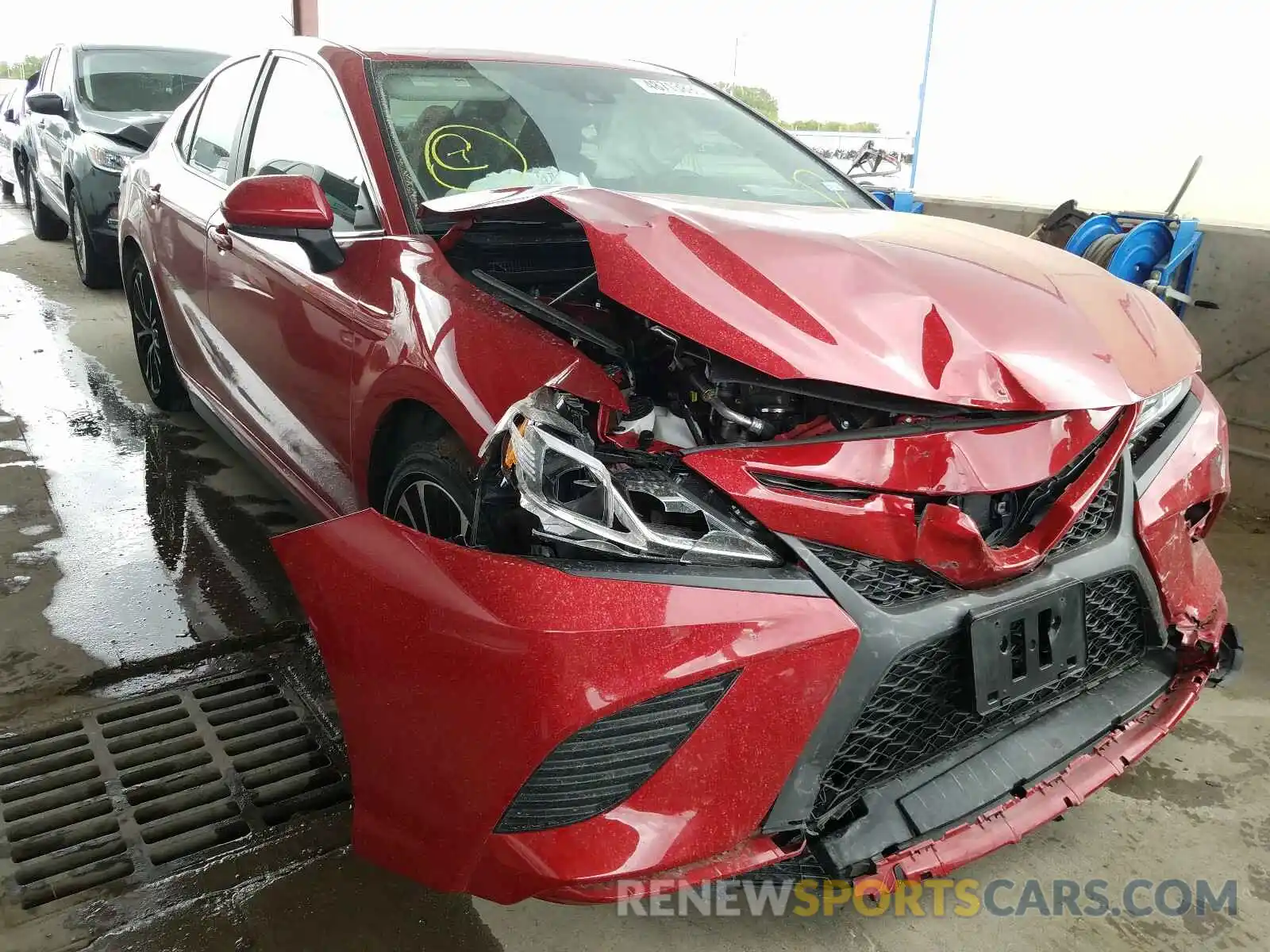 1 Photograph of a damaged car 4T1B11HK8KU275818 TOYOTA CAMRY 2019