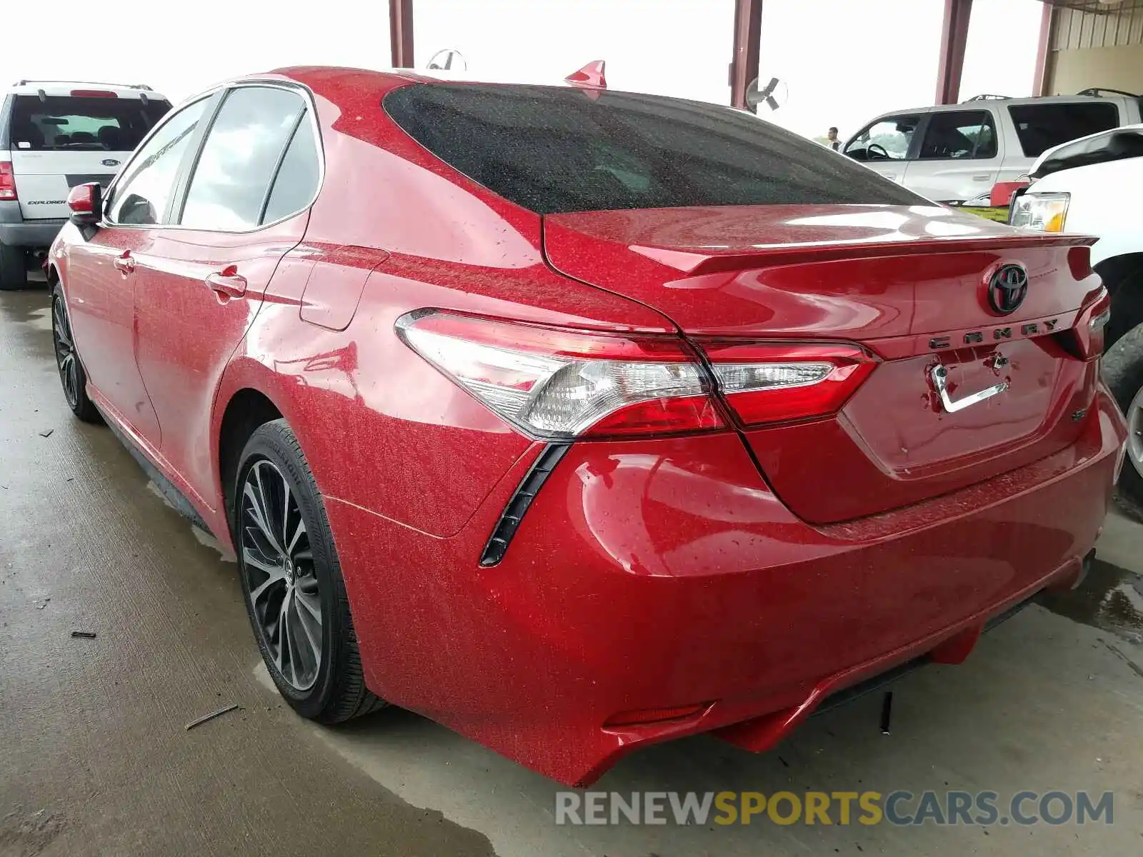 3 Photograph of a damaged car 4T1B11HK8KU275818 TOYOTA CAMRY 2019