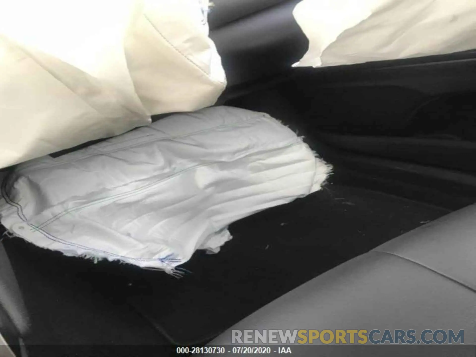 8 Photograph of a damaged car 4T1B11HK8KU279495 TOYOTA CAMRY 2019