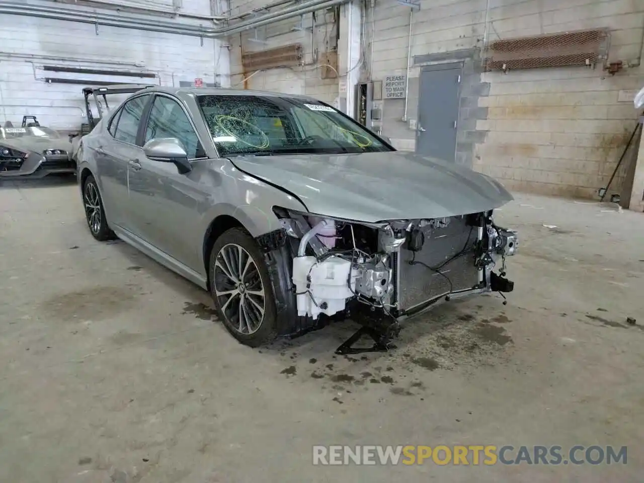 1 Photograph of a damaged car 4T1B11HK8KU287774 TOYOTA CAMRY 2019