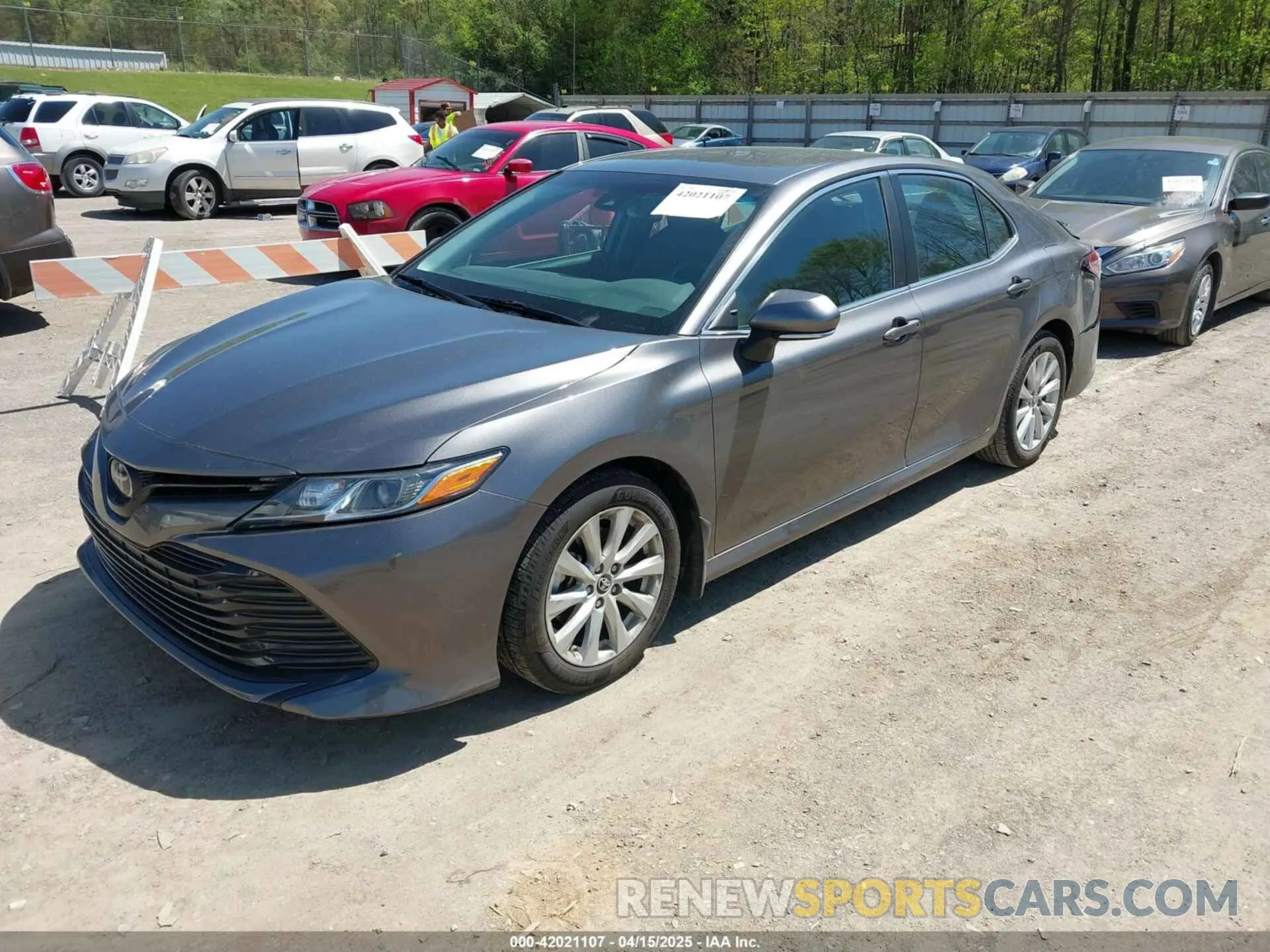 2 Photograph of a damaged car 4T1B11HK8KU289721 TOYOTA CAMRY 2019