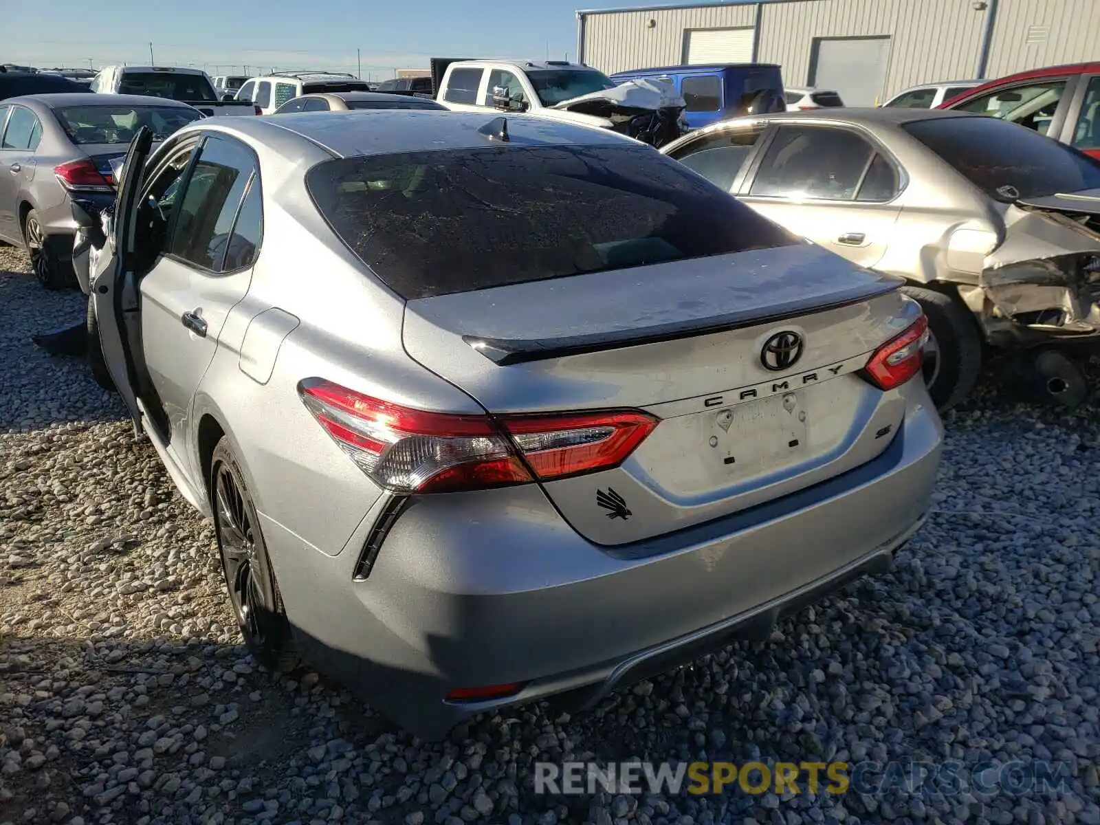 3 Photograph of a damaged car 4T1B11HK8KU290593 TOYOTA CAMRY 2019