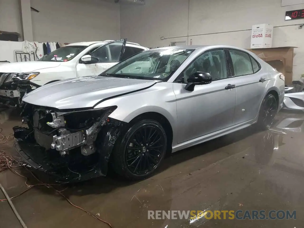 1 Photograph of a damaged car 4T1B11HK8KU290867 TOYOTA CAMRY 2019