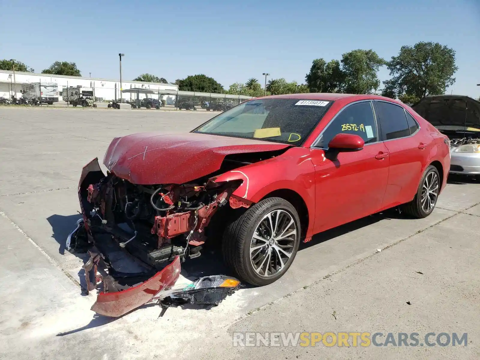 2 Photograph of a damaged car 4T1B11HK8KU291128 TOYOTA CAMRY 2019