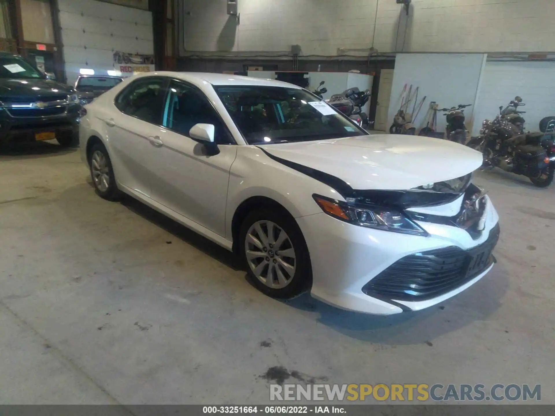 1 Photograph of a damaged car 4T1B11HK8KU293283 TOYOTA CAMRY 2019