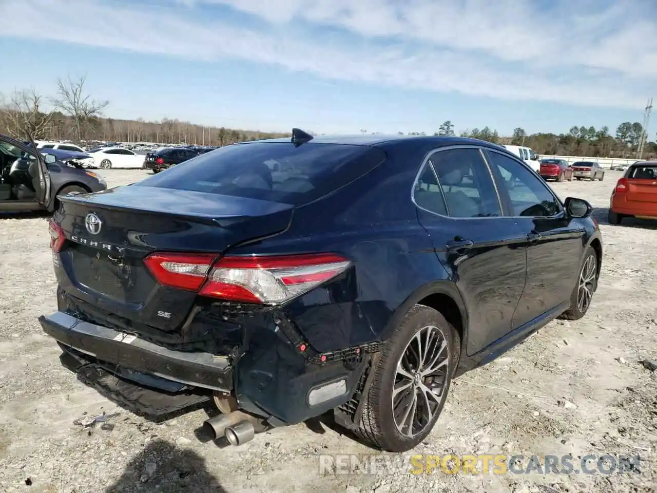 4 Photograph of a damaged car 4T1B11HK8KU295485 TOYOTA CAMRY 2019