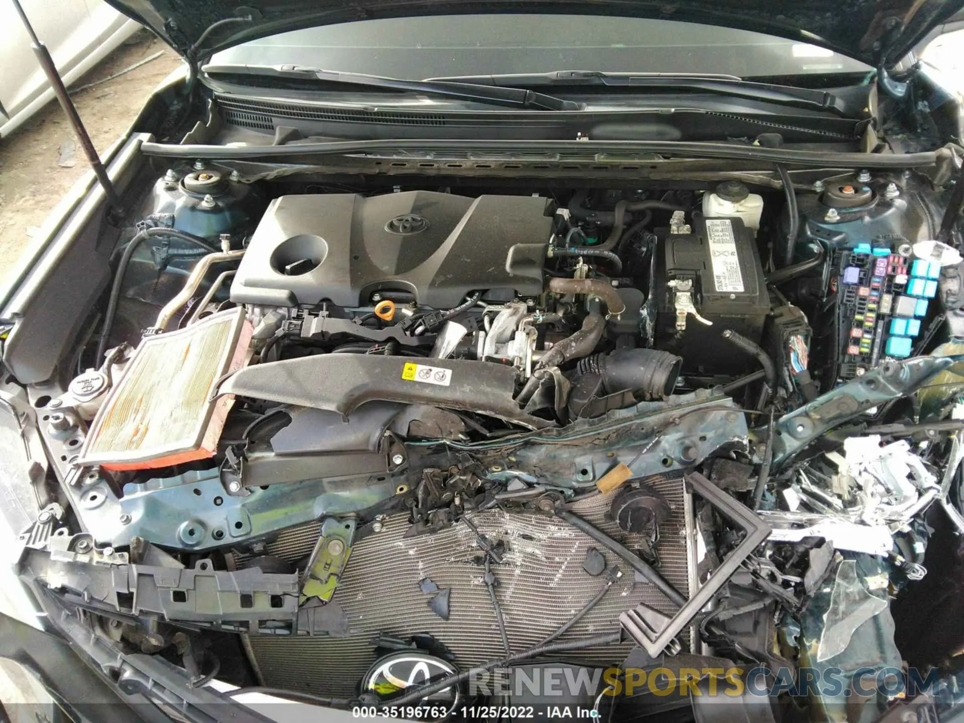 10 Photograph of a damaged car 4T1B11HK8KU296782 TOYOTA CAMRY 2019