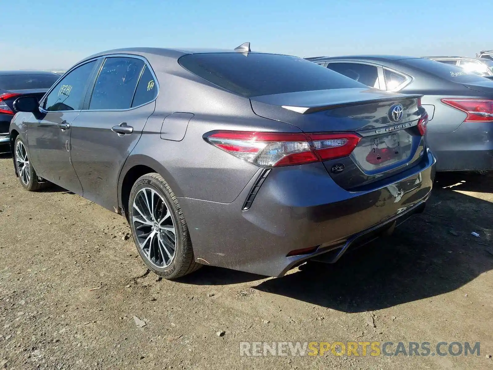 3 Photograph of a damaged car 4T1B11HK8KU679394 TOYOTA CAMRY 2019