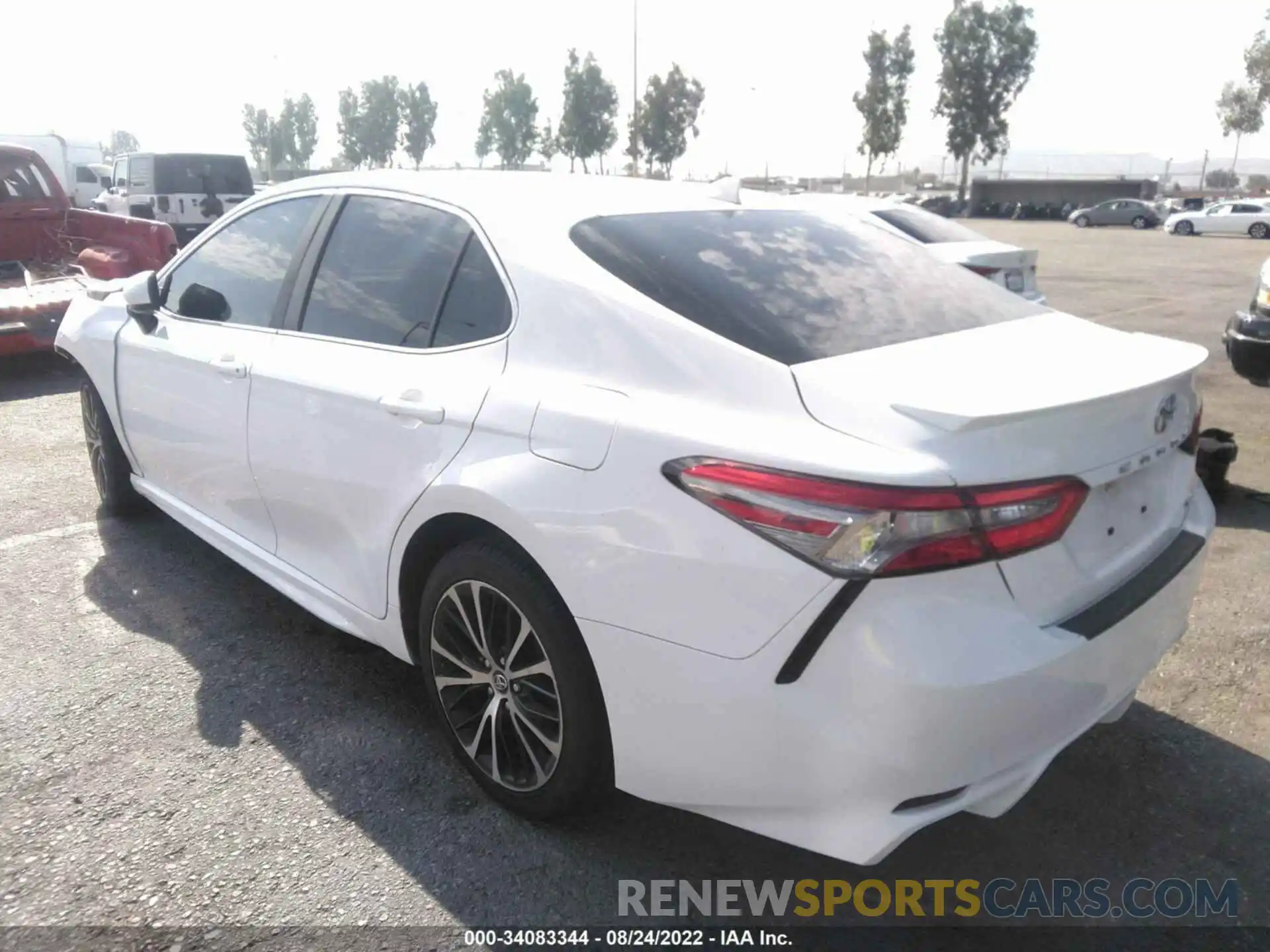 3 Photograph of a damaged car 4T1B11HK8KU681677 TOYOTA CAMRY 2019