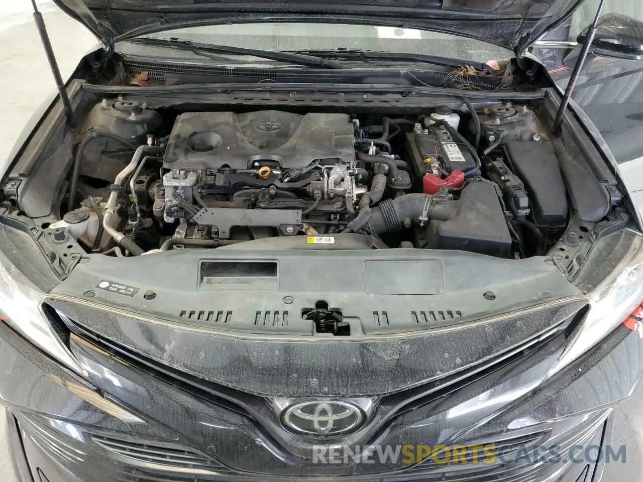 11 Photograph of a damaged car 4T1B11HK8KU682828 TOYOTA CAMRY 2019