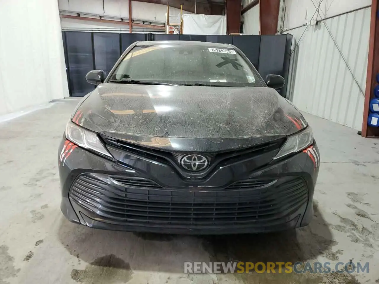 5 Photograph of a damaged car 4T1B11HK8KU682828 TOYOTA CAMRY 2019