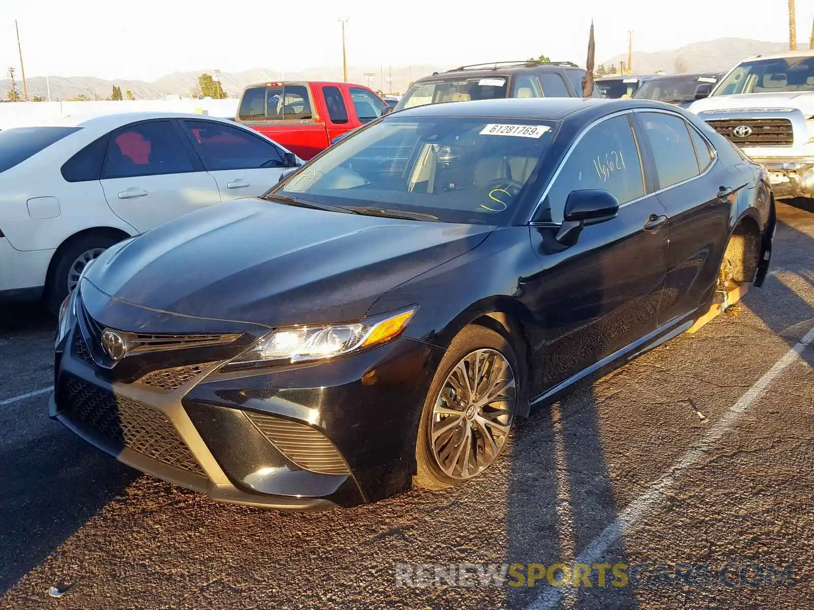 2 Photograph of a damaged car 4T1B11HK8KU685177 TOYOTA CAMRY 2019