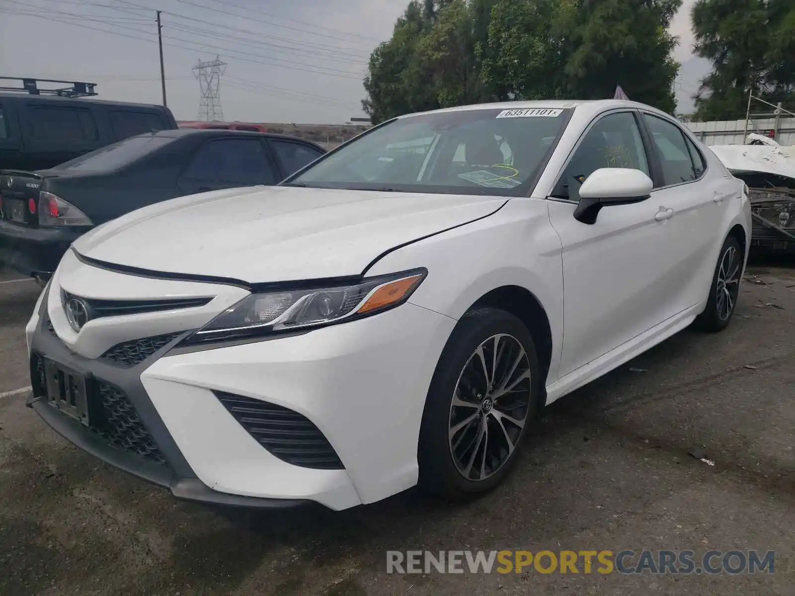 2 Photograph of a damaged car 4T1B11HK8KU685681 TOYOTA CAMRY 2019