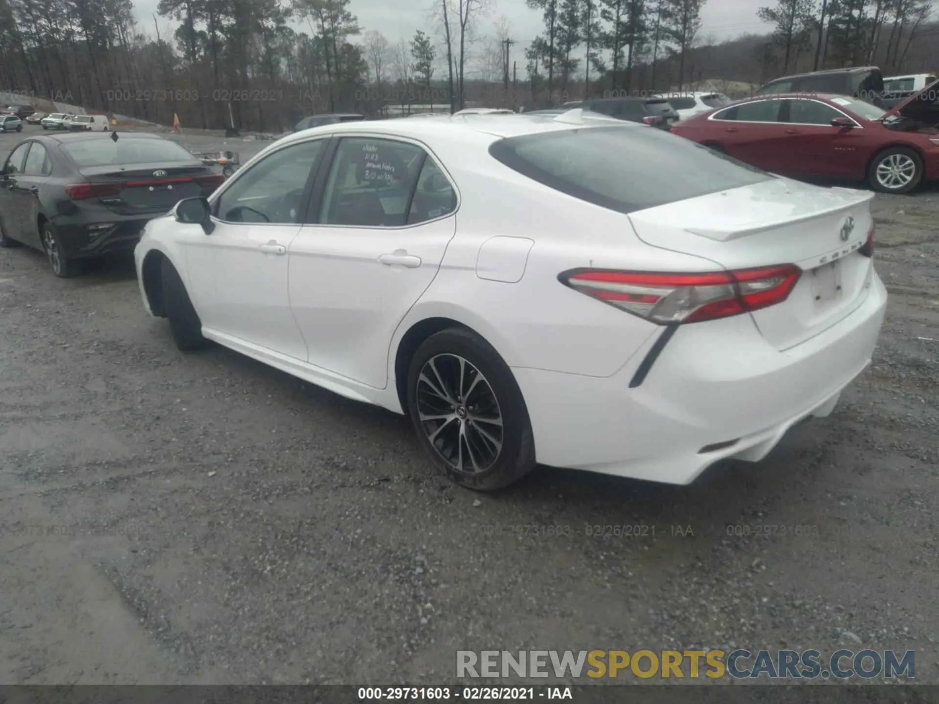 3 Photograph of a damaged car 4T1B11HK8KU688080 TOYOTA CAMRY 2019