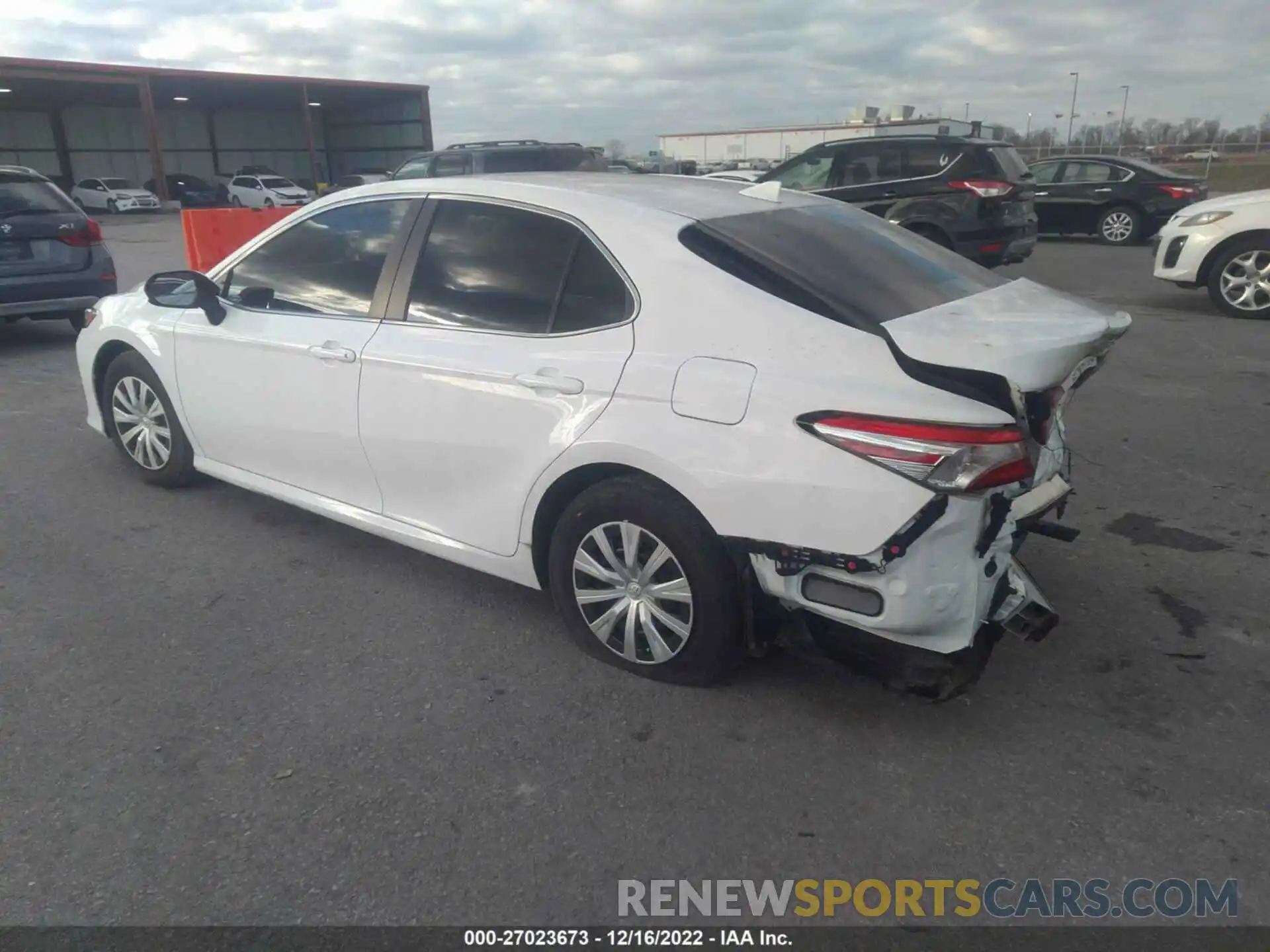 3 Photograph of a damaged car 4T1B11HK8KU688600 TOYOTA CAMRY 2019