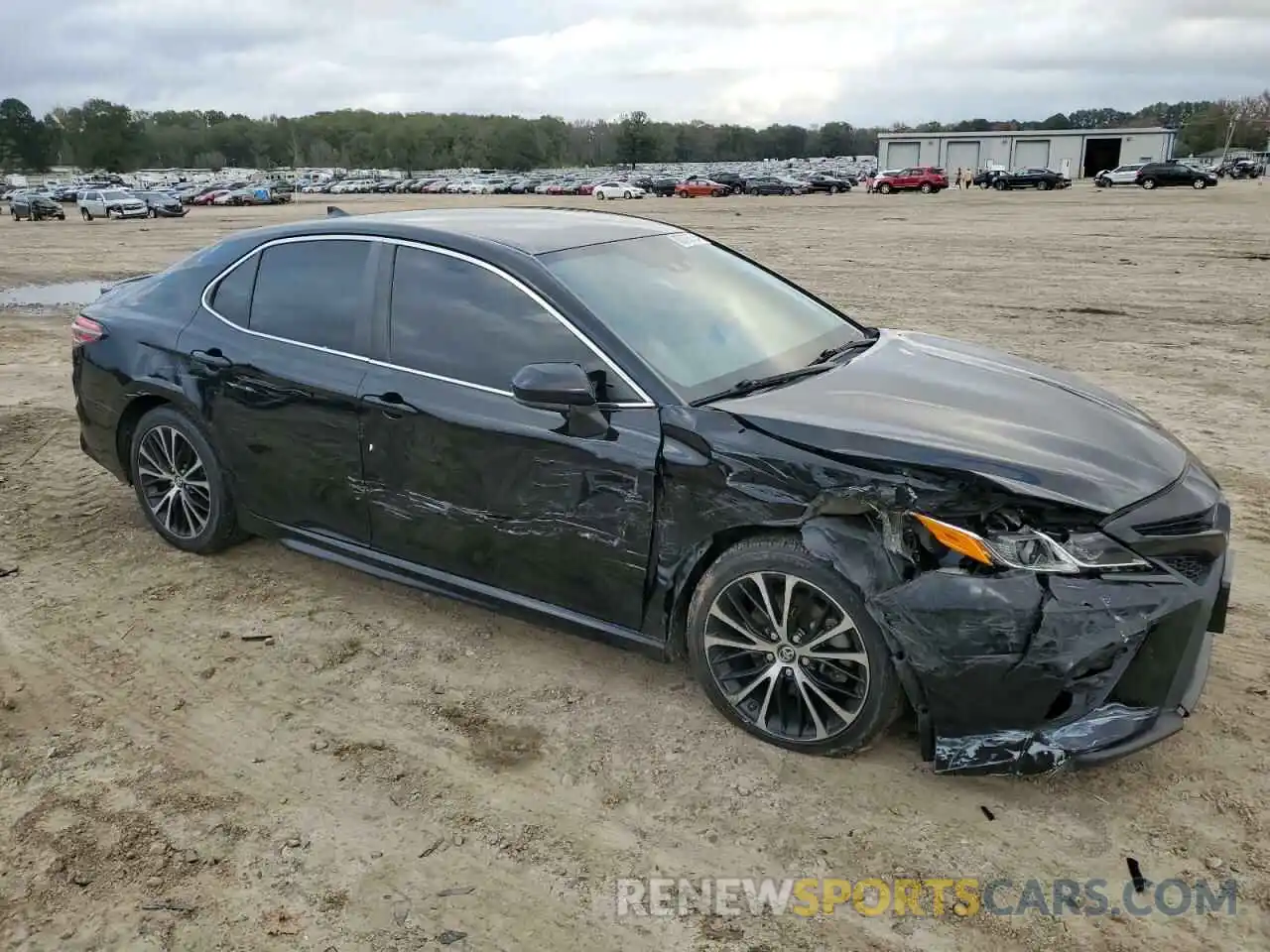 4 Photograph of a damaged car 4T1B11HK8KU689617 TOYOTA CAMRY 2019