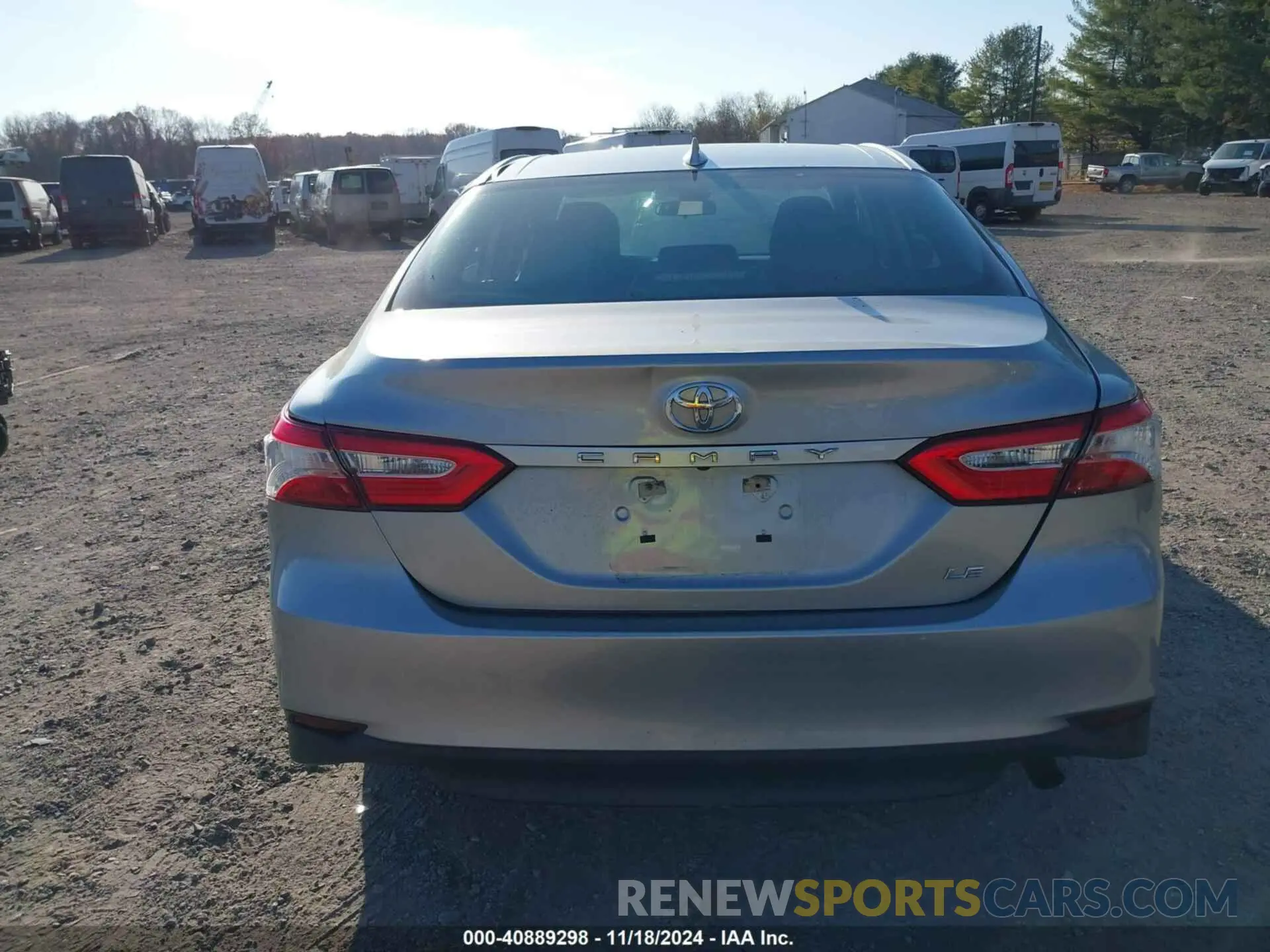 16 Photograph of a damaged car 4T1B11HK8KU693893 TOYOTA CAMRY 2019