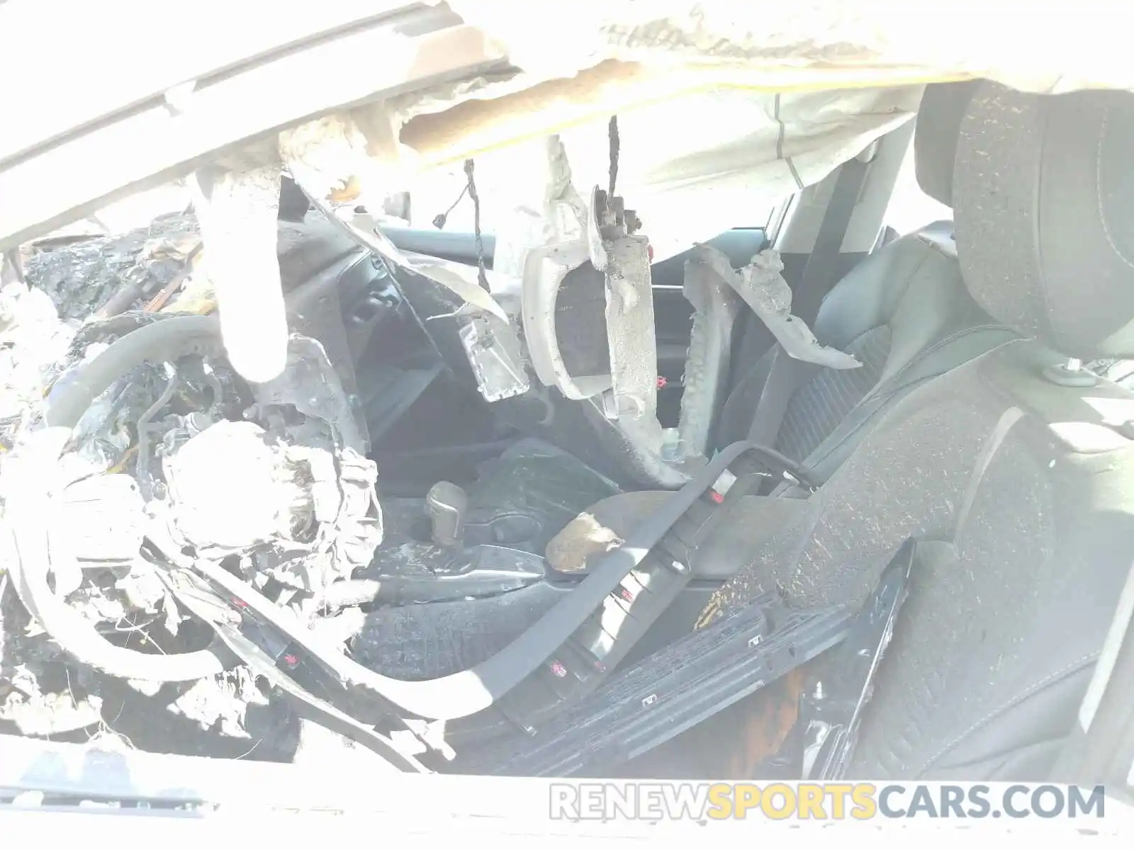 5 Photograph of a damaged car 4T1B11HK8KU696874 TOYOTA CAMRY 2019