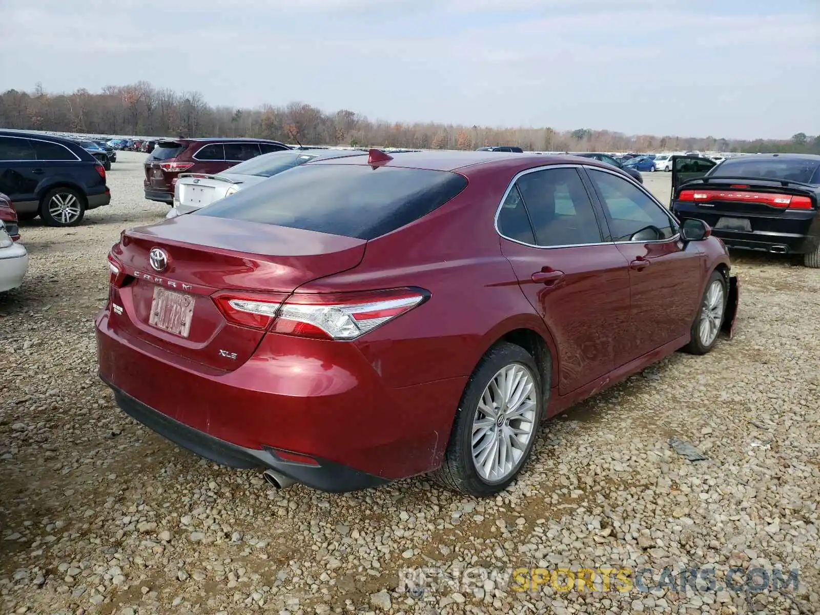 4 Photograph of a damaged car 4T1B11HK8KU698012 TOYOTA CAMRY 2019