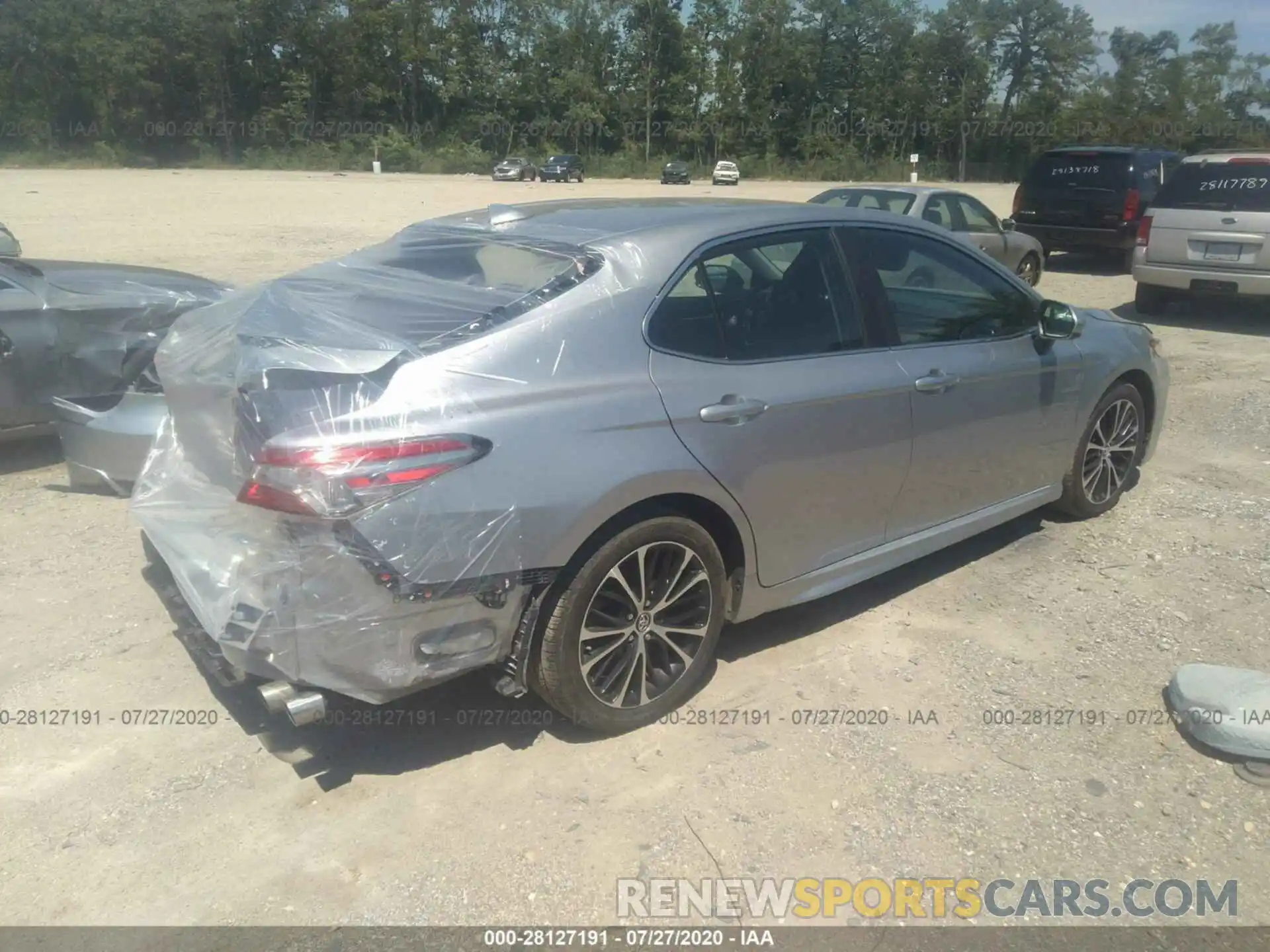 4 Photograph of a damaged car 4T1B11HK8KU700986 TOYOTA CAMRY 2019