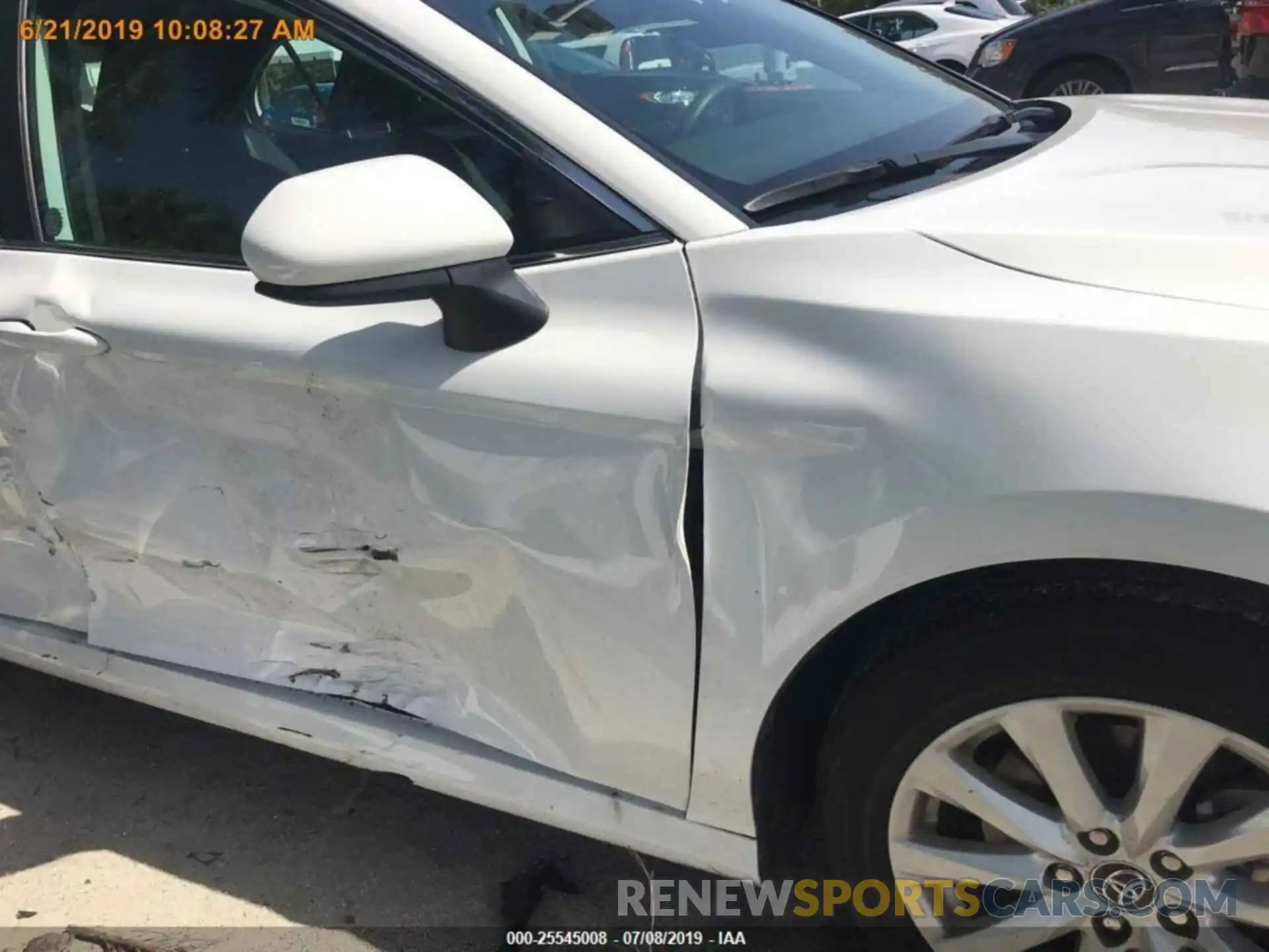 12 Photograph of a damaged car 4T1B11HK8KU702964 TOYOTA CAMRY 2019