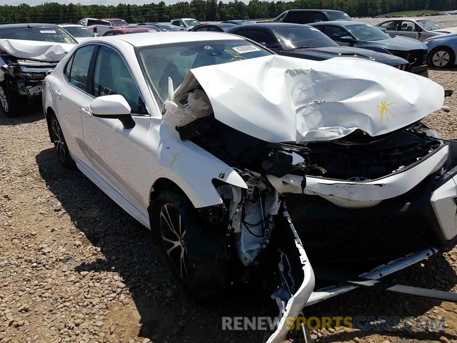 1 Photograph of a damaged car 4T1B11HK8KU705136 TOYOTA CAMRY 2019